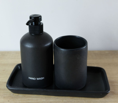 Ceramic dispenser set